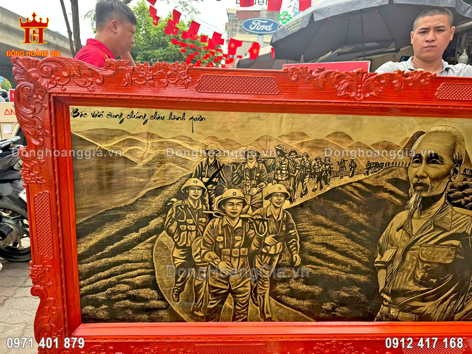 Đồng Hoàng Gia là địa chỉ chế tác tranh Bác Hồ cùng hành quân bằng đồng uy tín